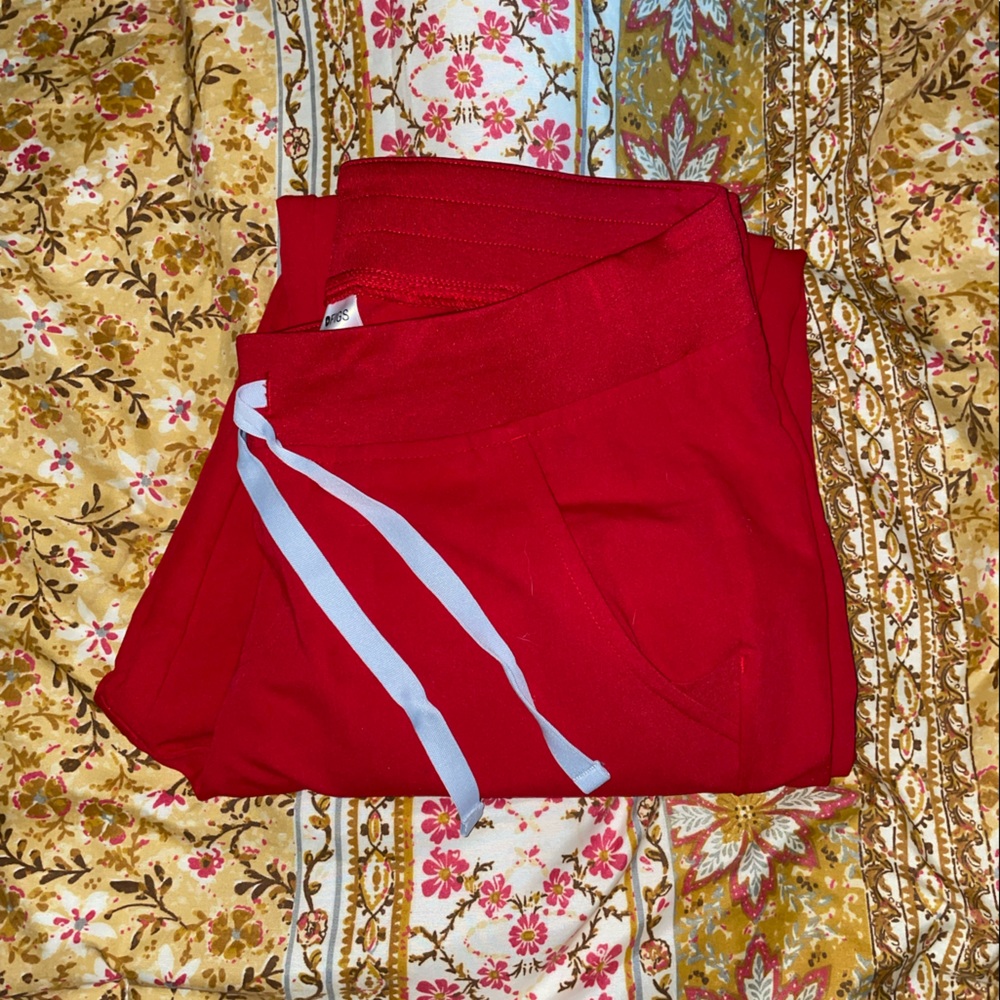 Figs Winning Red M Joggers